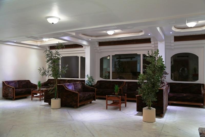 Golden Plaza Otel Amhedabad Dış mekan fotoğraf